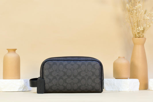 COACH CAR15 SMALL TRAVEL KIT SIGNATURE CHARCOAL/BLACK