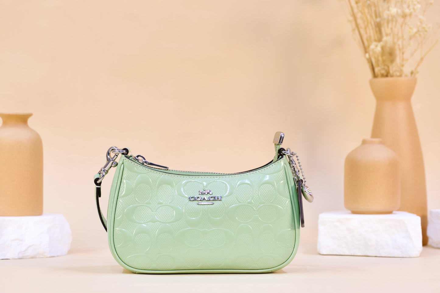 COACH CCZ29 TERI MINI PATENT SIGNATURE PALE GREEN