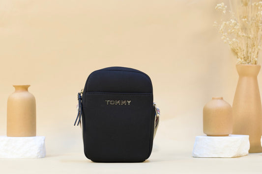 TOMMY HILFIGER 69J9014 001 BLACK