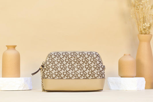 DKNY R13EY468 BRYANT DOME CROSSBODY BROWN