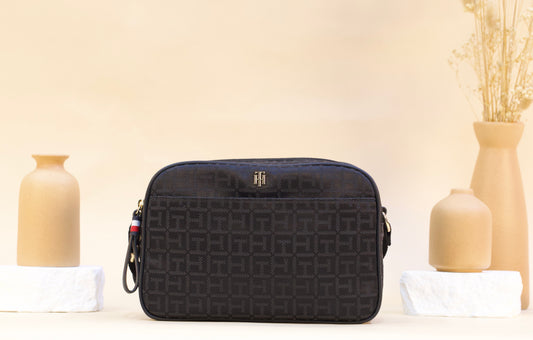 TOMMY HILFIGER 69J8191 004 BLACK