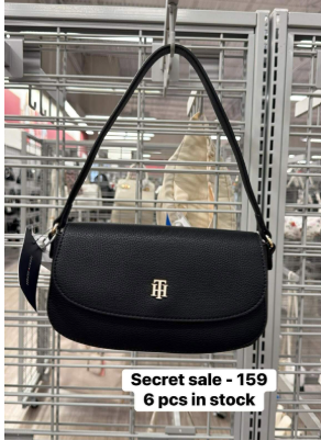 TOMMY HILFIGER SHOULDER BAG