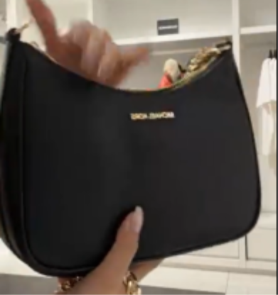 MK LARGE POUCHETTE BLACK