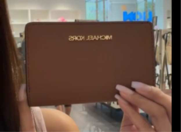 MICHAEL KORS WALLET