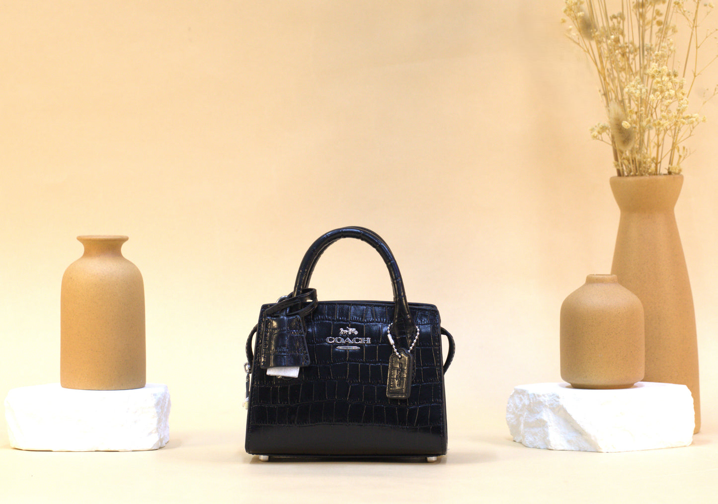 COACH CR209 CROC MINI CARYALL BLACK
