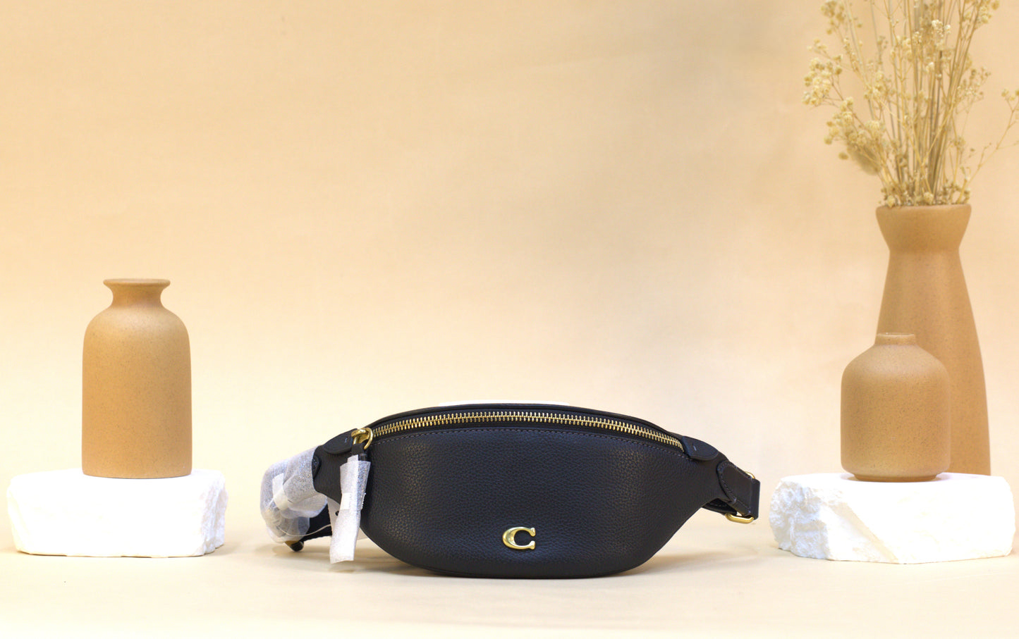COACH CR507 POLISHED PEBBLE ESSENTIAL BELT BAG BLACK