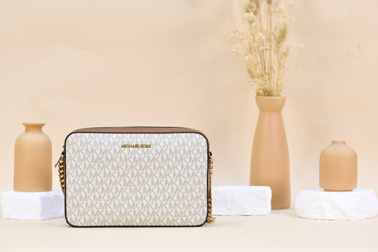 Michael Kors Jet Set Large East/West Crossbody Vanilla