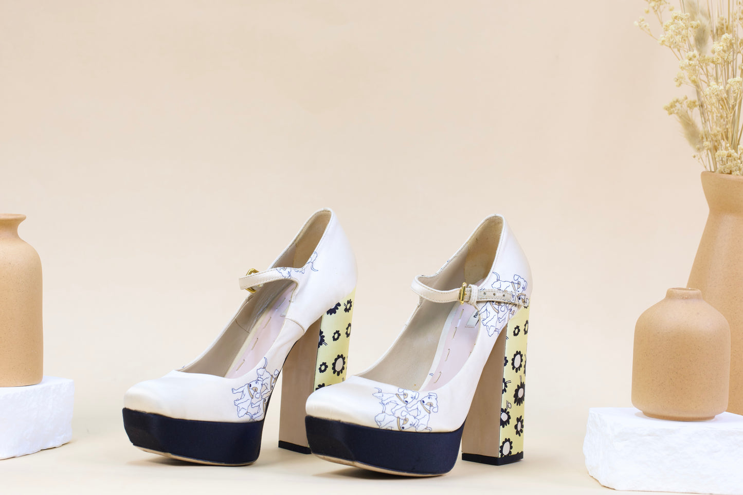 MIU MIU 36 HEELS WHITE BEIGE