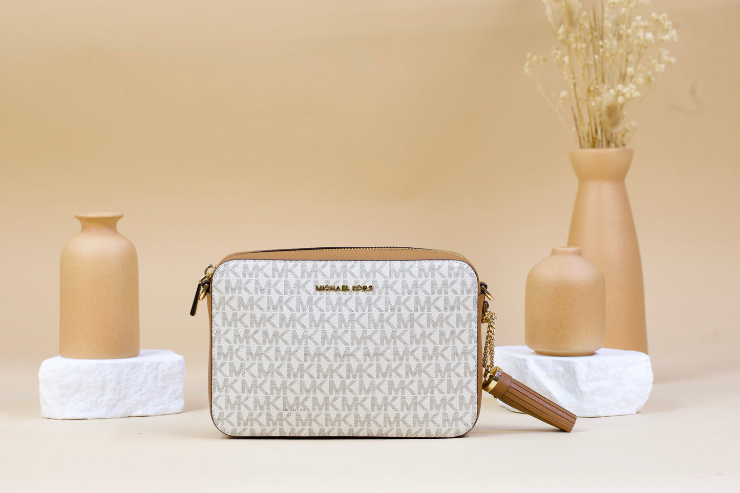 MICHAEL KORS GINNY 32F8GF5M2B MEDIUM LOGO CROSSBODY BAG-VANILLA