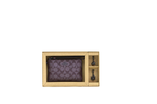 COACH CW958 BOXED CRN ZIP METALLIC SIGNATURE WINE MULTI