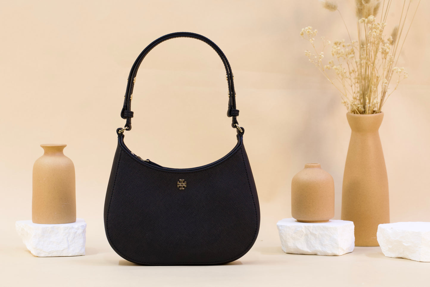 Tory Burch Emerson Saffiano Leather Shoulder Bag in Black