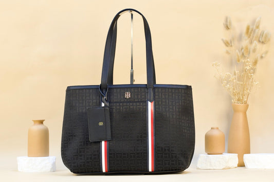 TOMMY HILFIGER 69J8964 001 BLACK