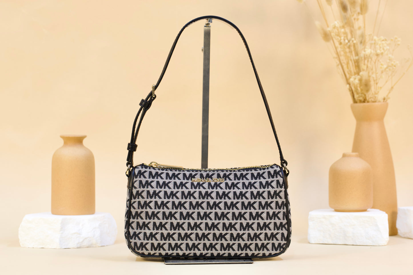 MICHAEL KORS 38R4GJ6U8J JET SET MD POUCHETTE BLACK/NATURAL