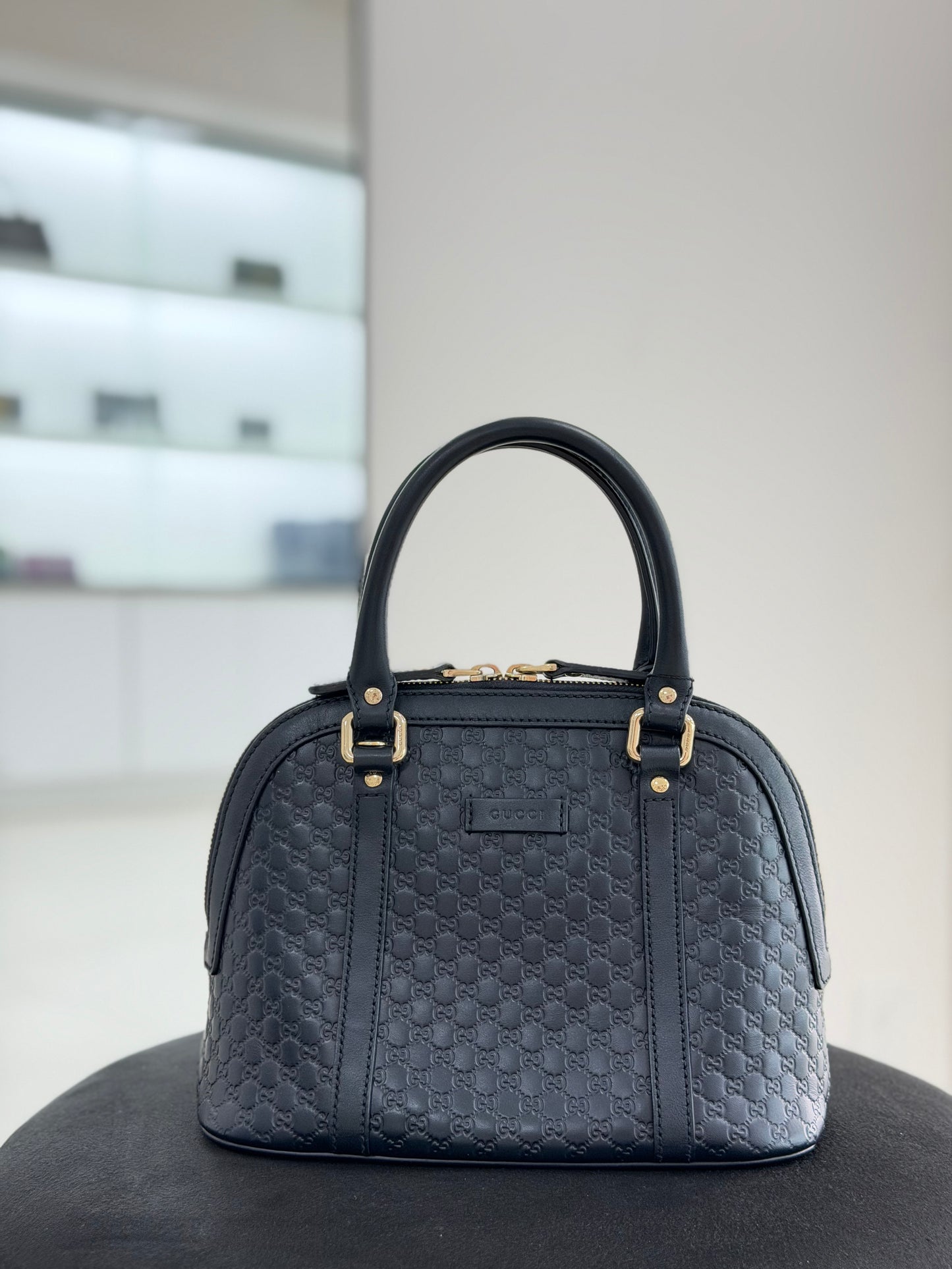 Gucci Microguccissima leather Mini Dome bag in Black