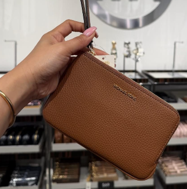 Michael Kors Jet Set wristlet Brown
