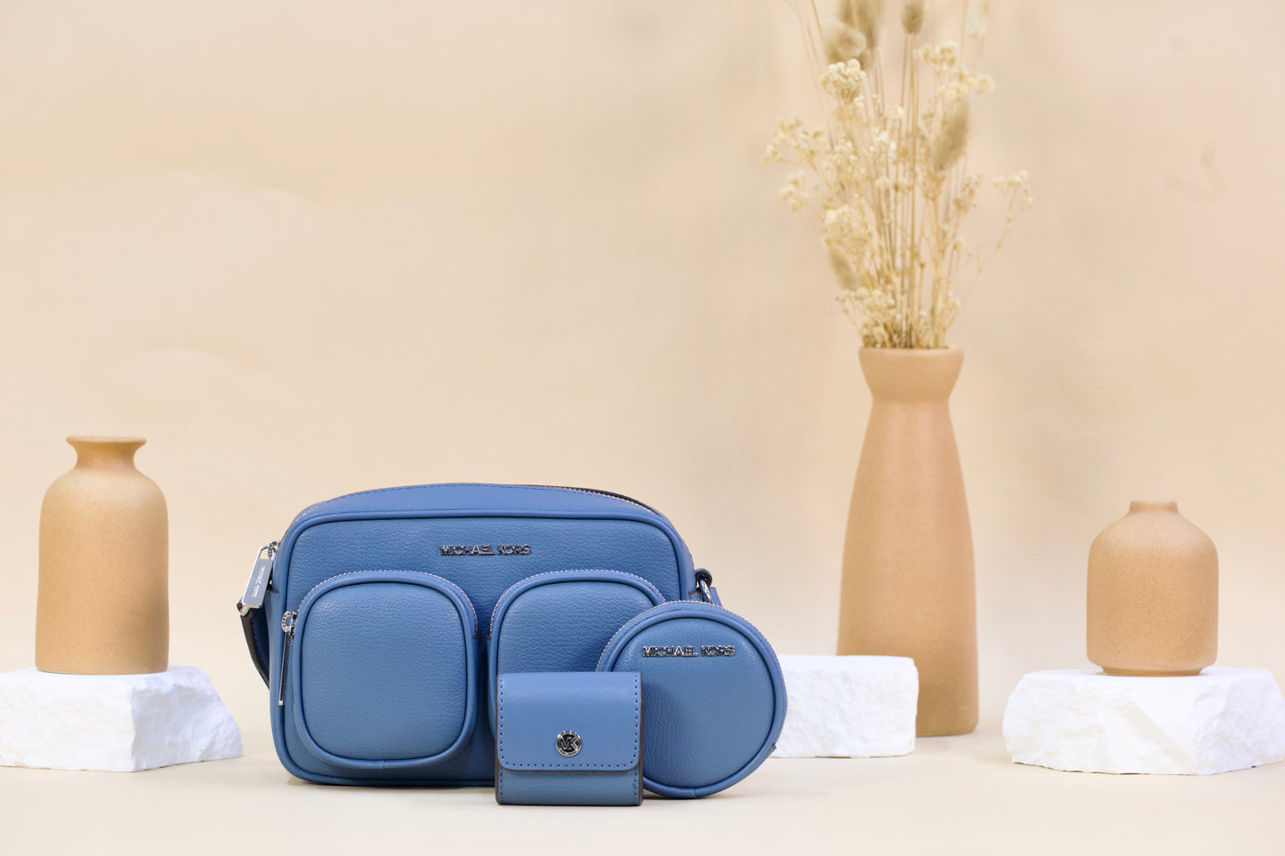 MICHAEL KORS 35S5STTC2L JET SET ITEM MD PKT XBODY W ATTCH CORNFLOWER