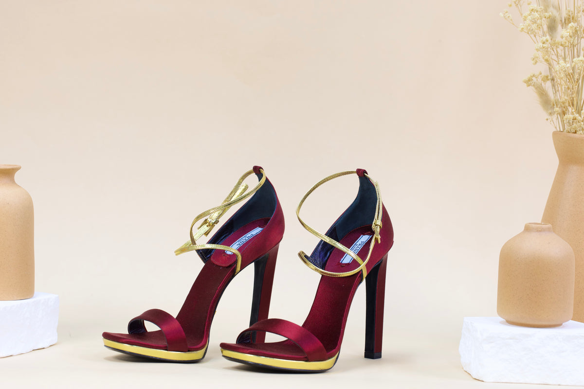 PRADA HEELS 36 1/2 BURGUNDY
